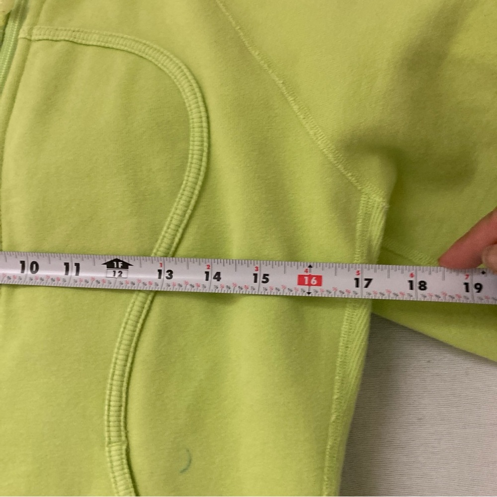 lululemon Scuba Women’s athletica Neón Green Jacket Hooded Full Zip Sz  8 - Picture 11 of 16